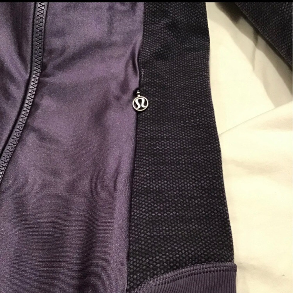Lululemon active Jacket - Picture 2 of 3